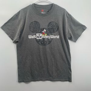 Walt Disney World T-shirt Disney Parks Men’s Size Large Gray Hanes Tagless